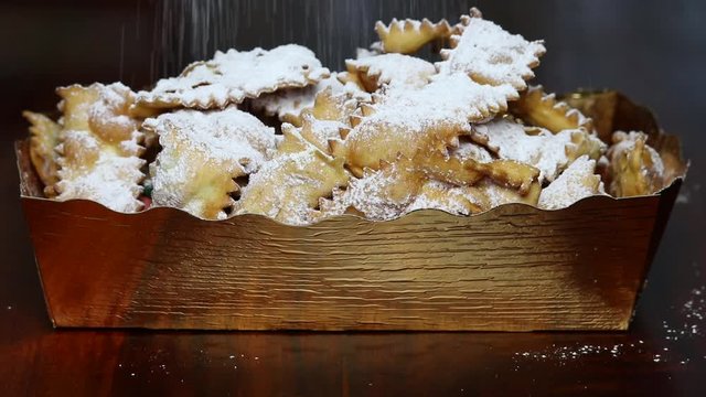 Chiacchiere di carnevale, tradizionale dolce Italiano