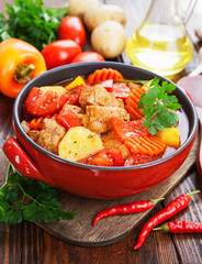 Meat stew with vegetables
