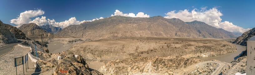 Pakistan Indus and Gilgit confluence