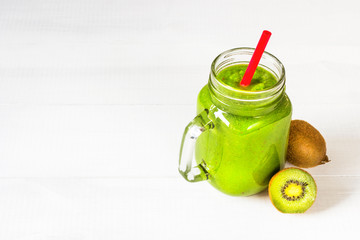 green smoothie cocktail