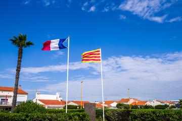Drapeau Français et Catalan