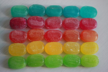 Caramelos de color del arcoiris