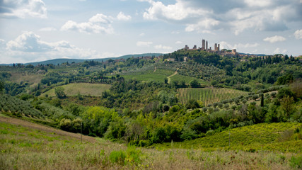 San Gimignano in der Ferne