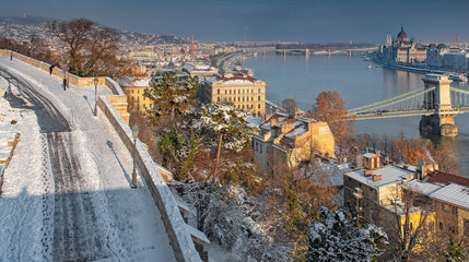 View on the Chain bridge in winter