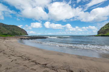 Beautiful Hawaiian Beaches and Surf
