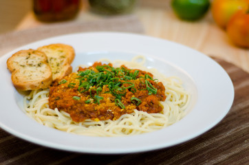 Espaguete à bolonhesa