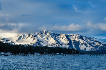 Fototapeta na wymiar Mountain covered by snow in south lake tahoe