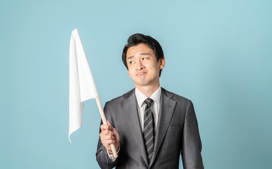 男性・白旗