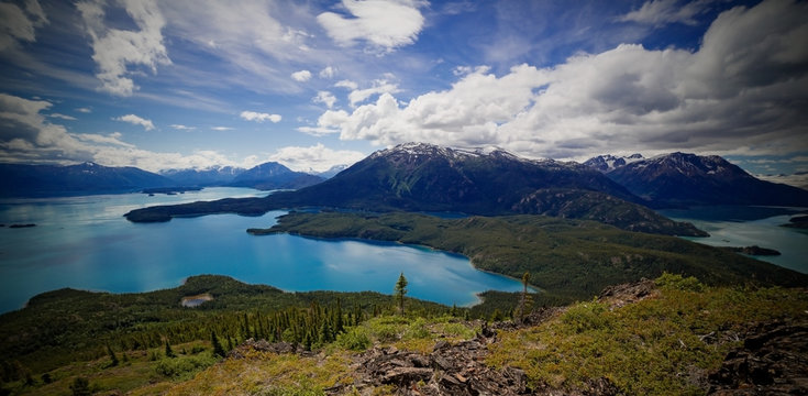 Atlin Lake in Kanada
