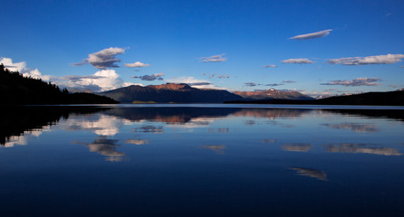 Atlin Lake in Kanada