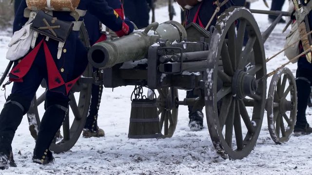 Napoleon army soldiers with artillery cannon