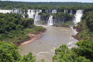 Fototapeta na wymiar View of a section of the Iguazu Falls, from the Brazil side