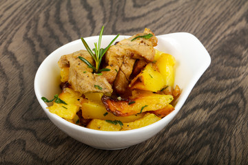 Fried potato with pork