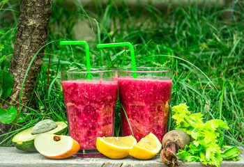 Berry smoothie with vegetables and fruits.