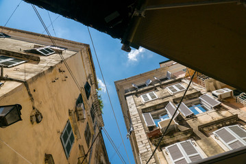 domy w Kerkira © Kuba Zdanowicz