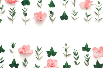 Photo sur Plexiglas Azalée Floral Pattern With Pink Azaleas And Ivy Leaves