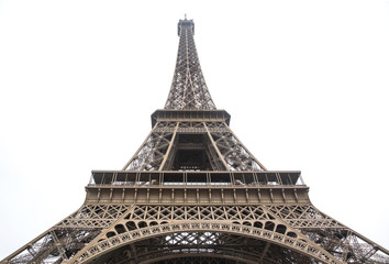 Fototapeta na wymiar Eiffel tower isolated on white background