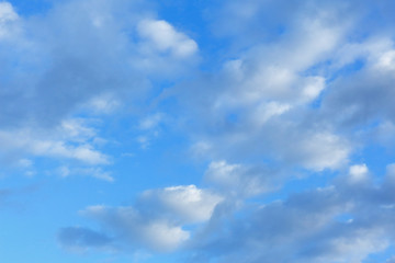 並ぶ雲
