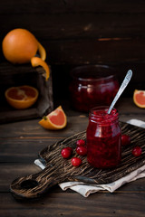 Spicy cranberry-orange sauce for meat