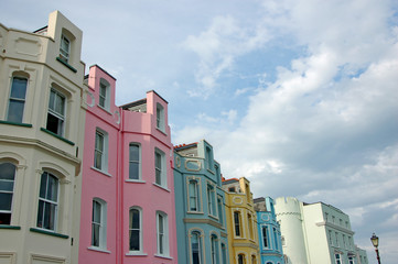 bunte Häuser in Wales