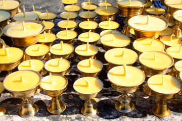 butter lamp neatly arranged
