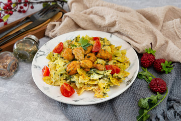 Chicken and spinach pasta with ricotta