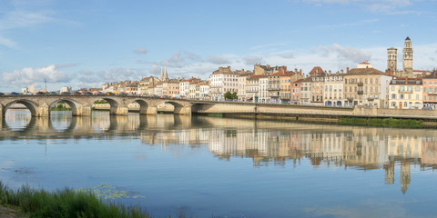 Obraz premium Cityscape of Macon, France