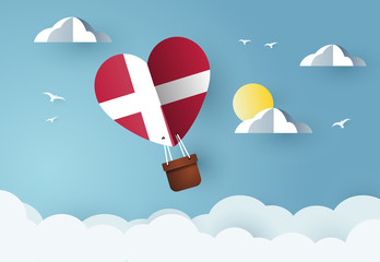 Heart air balloon with Flag of Denmark for independence day or something similar - obrazy, fototapety, plakaty