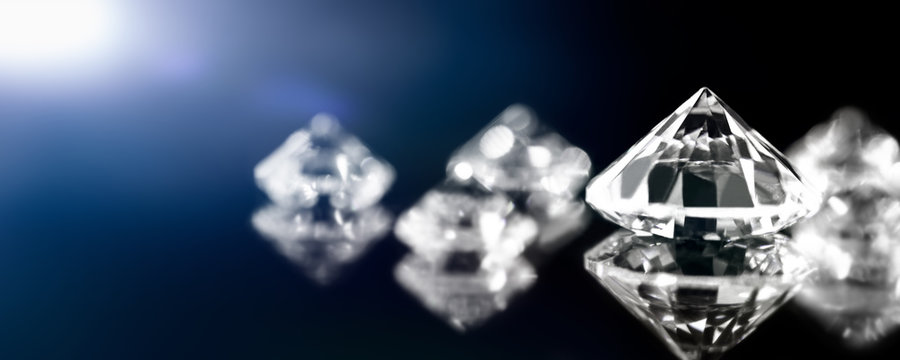 Banner, Diamanten oder Brillanten mit Spiegelungen, Nahaufnahme
