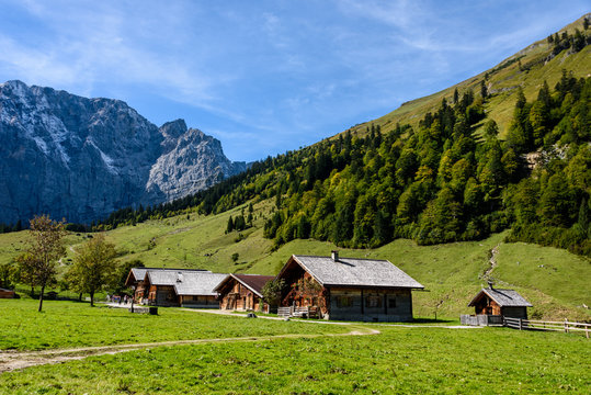Alm in den Alpen in &Ouml;sterreich