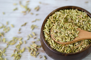 Dried fennel seeds