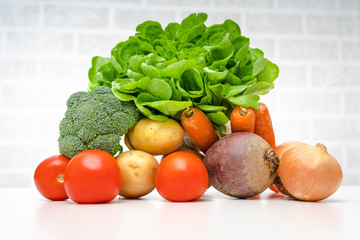 Fresh fruits and vegetables .