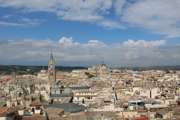 Fototapeta na wymiar view of the city of toledo spain