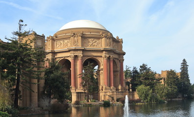 Fototapeta na wymiar Palace of Fine Arts in San Francisco, California