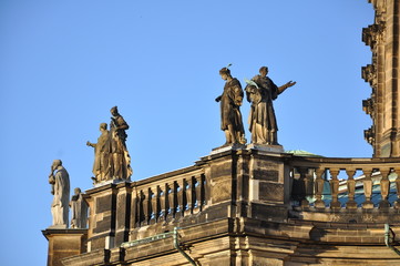 Obraz premium Statues on the Cathedral of the Holy Trinity (Katholische Hofkirche) in Dresden, Germany - 2011