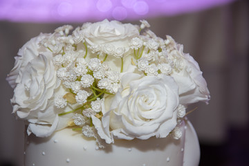  wedding cake decorated with   roses