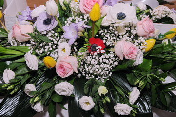 Composition with bouquet of flowers