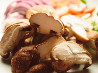 background, red, health, organic, salad, mushrooms, champignon, tomato, pepper, food, healthy, natural, fresh, plant, wood, diet, delicious, agriculture, ingredient, vegetarian, market, vegetables, on