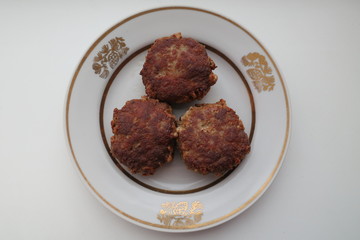 meatballs with sauce and mashed potatoes