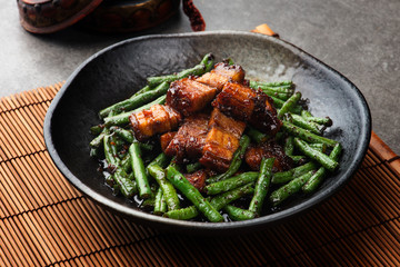 Spicy stir-fried green beans with pork belly