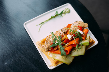 Belgian waffle with Chicken and Vegetables 