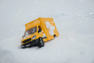 bayern snow drifts winter postal transport risk danger cold village forest drifts