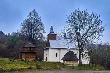 Obraz premium Orthodox church of St. Martyrs of Paraskevia in Lopienie - a Greek Catholic church, erected in the village of Lopienka
