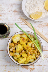 Roasted cauliflower with chickpeas