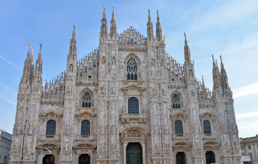 Fototapeta premium veduta di alcuni angoli di Piazza del Duomo a Milano