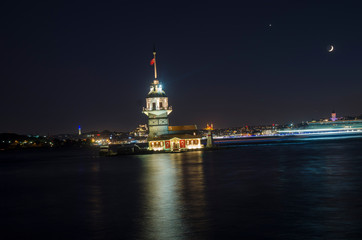 Fototapeta premium Maidens Tower in Uskudar