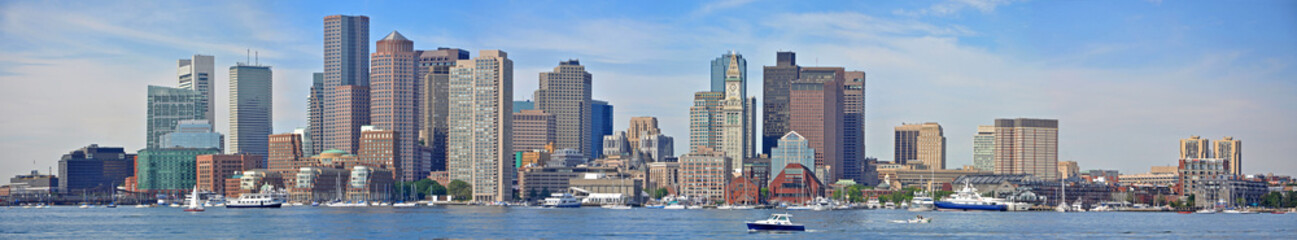 Fototapeta na wymiar Boston Skyline and Custom House panorama from East Boston, Massachusetts, USA.