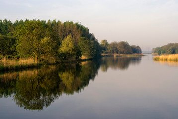 Fototapeta na wymiar Bakkerskil creek near Nieuwendijk