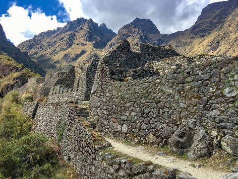 sayacmarca inca trail