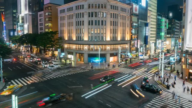 Timelapse of Ginza Crosswalk at Night in Tokyo -Tilt Up-